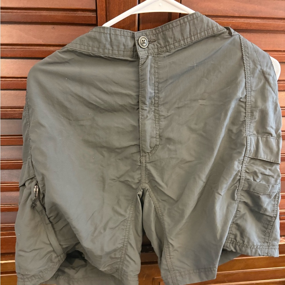 Coleman Men’s Olive Green Cargo Shorts